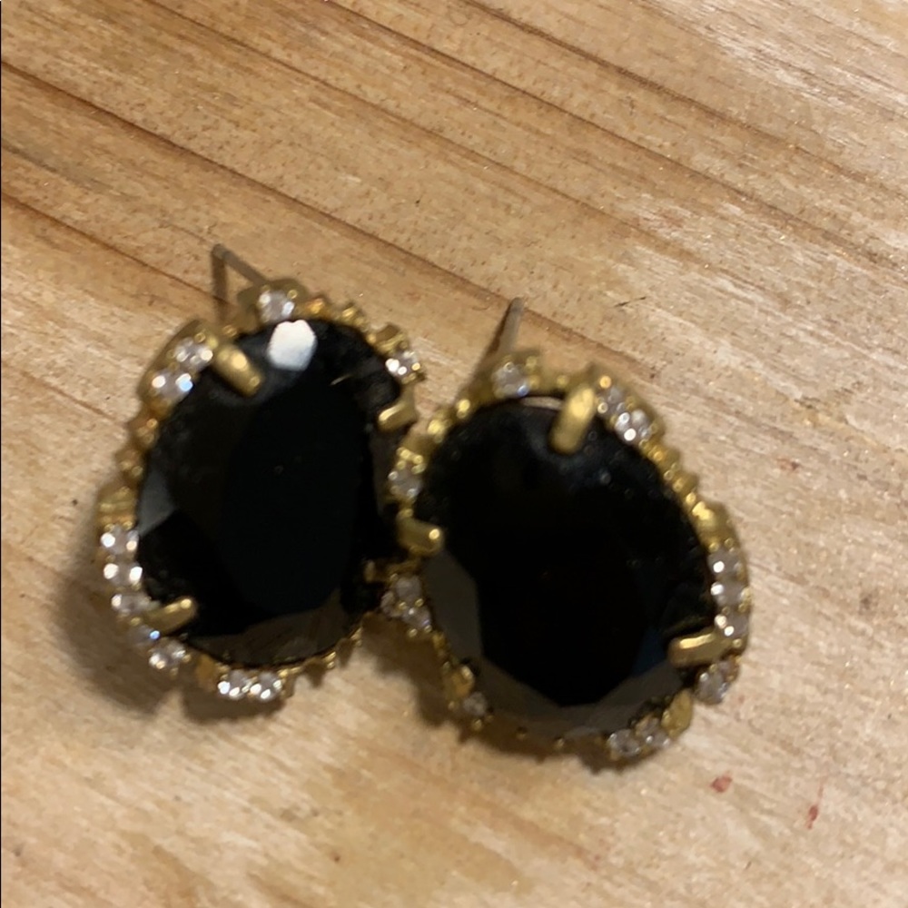 Black stud